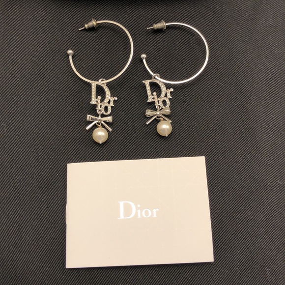 DIOR Earrings - Picture 3 of 9